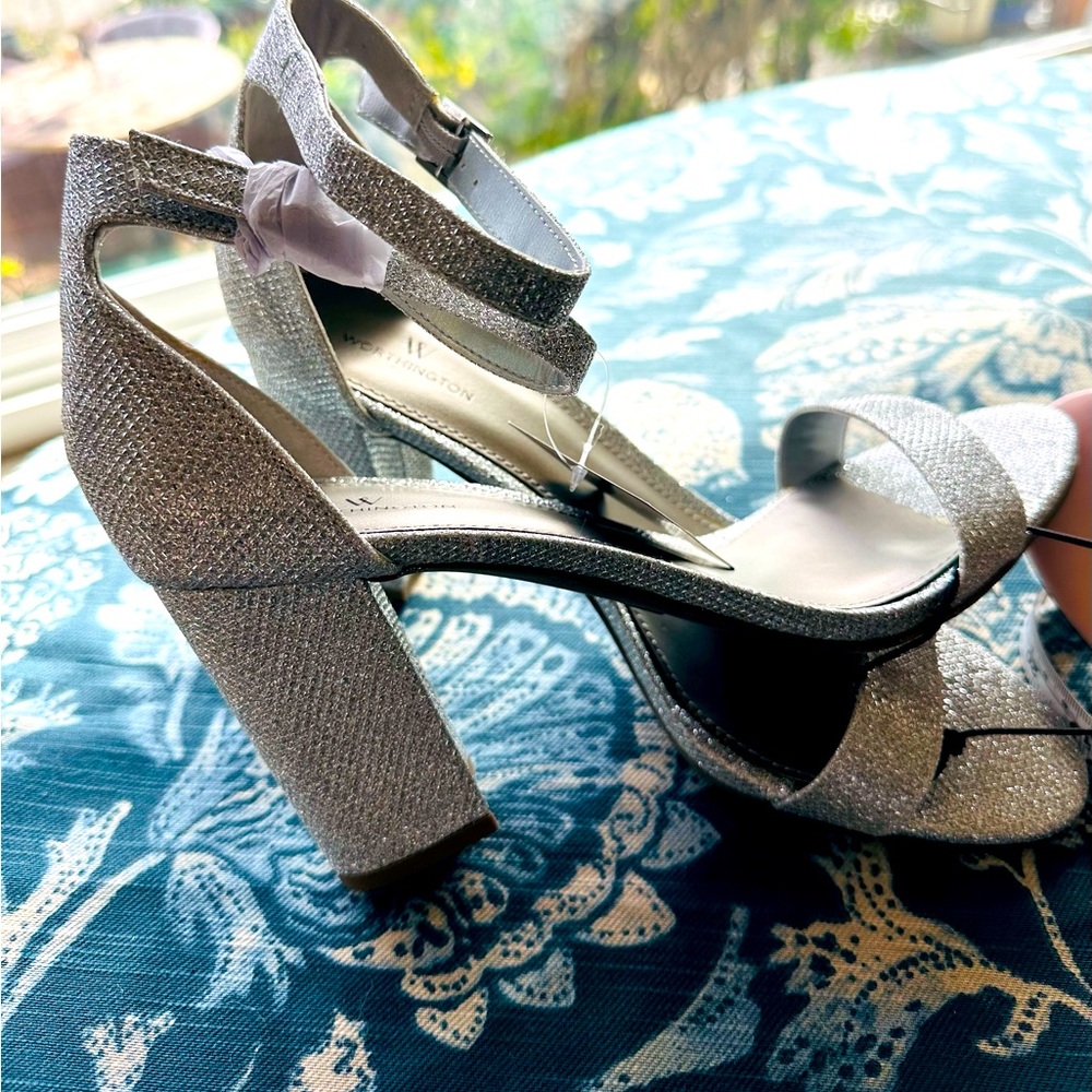 Women silver open toe sandals